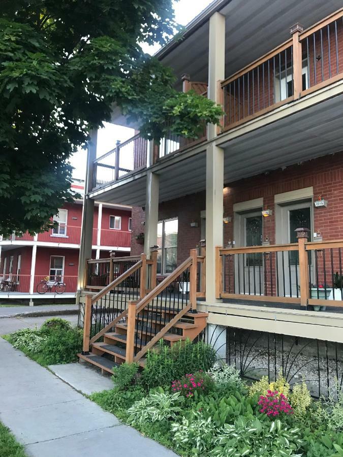 Le 2316-1 Un Appartement Saint-Hyacinthe Buitenkant foto